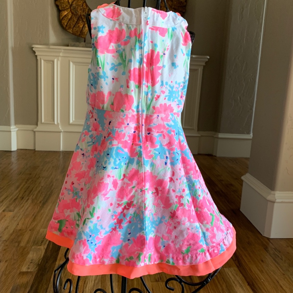 Spring-Inspired dress - Picture 3 of 4